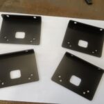 cnc koneistetut ja anodisoidut kiinnikkeet CNC koneistettuja kiinnikkeitä anodisoituna